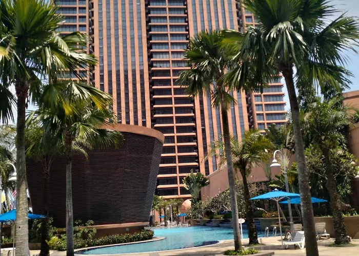 Luxy Service Apartment At Times Square Kl