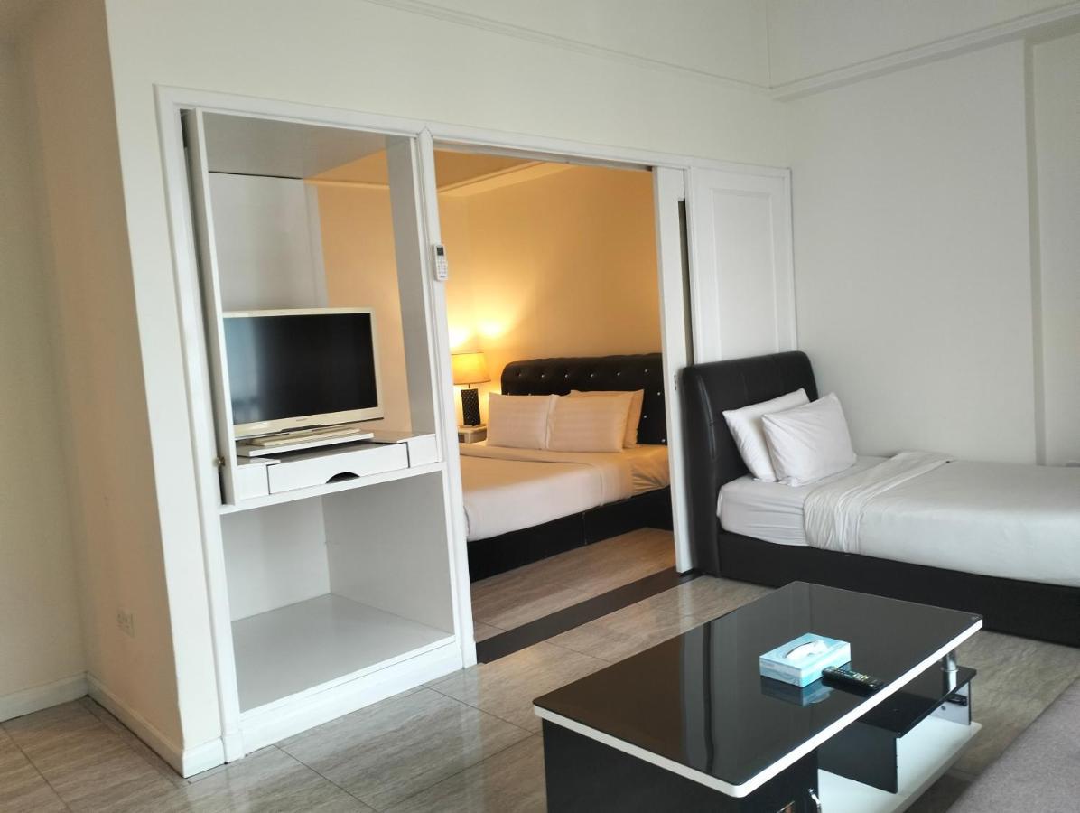 Luxy Service At Times Square Kl Apartment