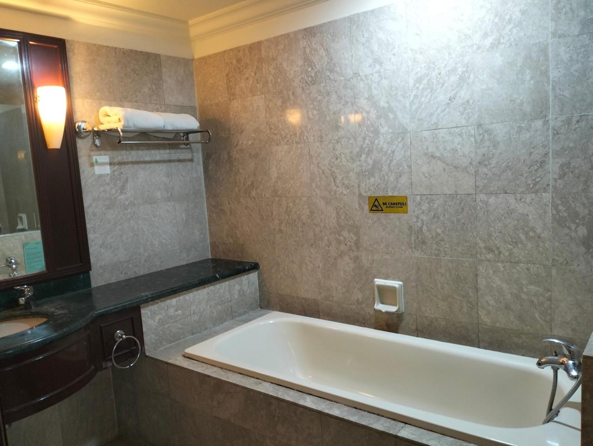 Apartment Luxy Service At Times Square Kl